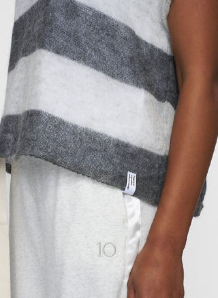 20-611-5202 GREY 
