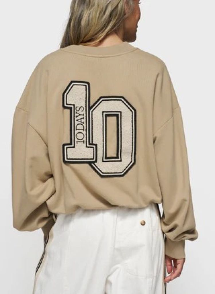 PLEATED SWEATER EARTH