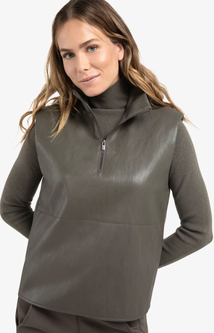 FAUX LEATHER TOP DARK TAUPE