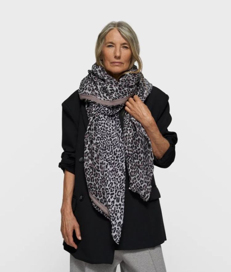 scarf leopard LEOPARD