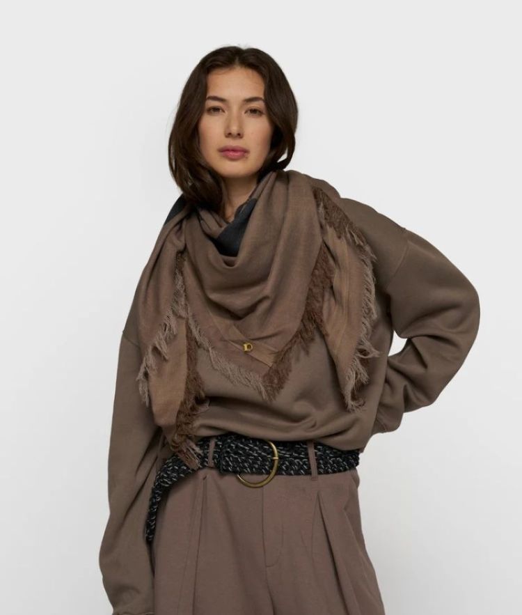 scarf love on top MOONROCK